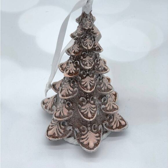 New Resin Gingerbread Cookie Tree Ornament With Pink Icing Christmas - Picture 2 of 3